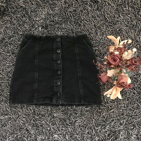 Forever 21 Black Denim Skirt - Picture 1 of 1